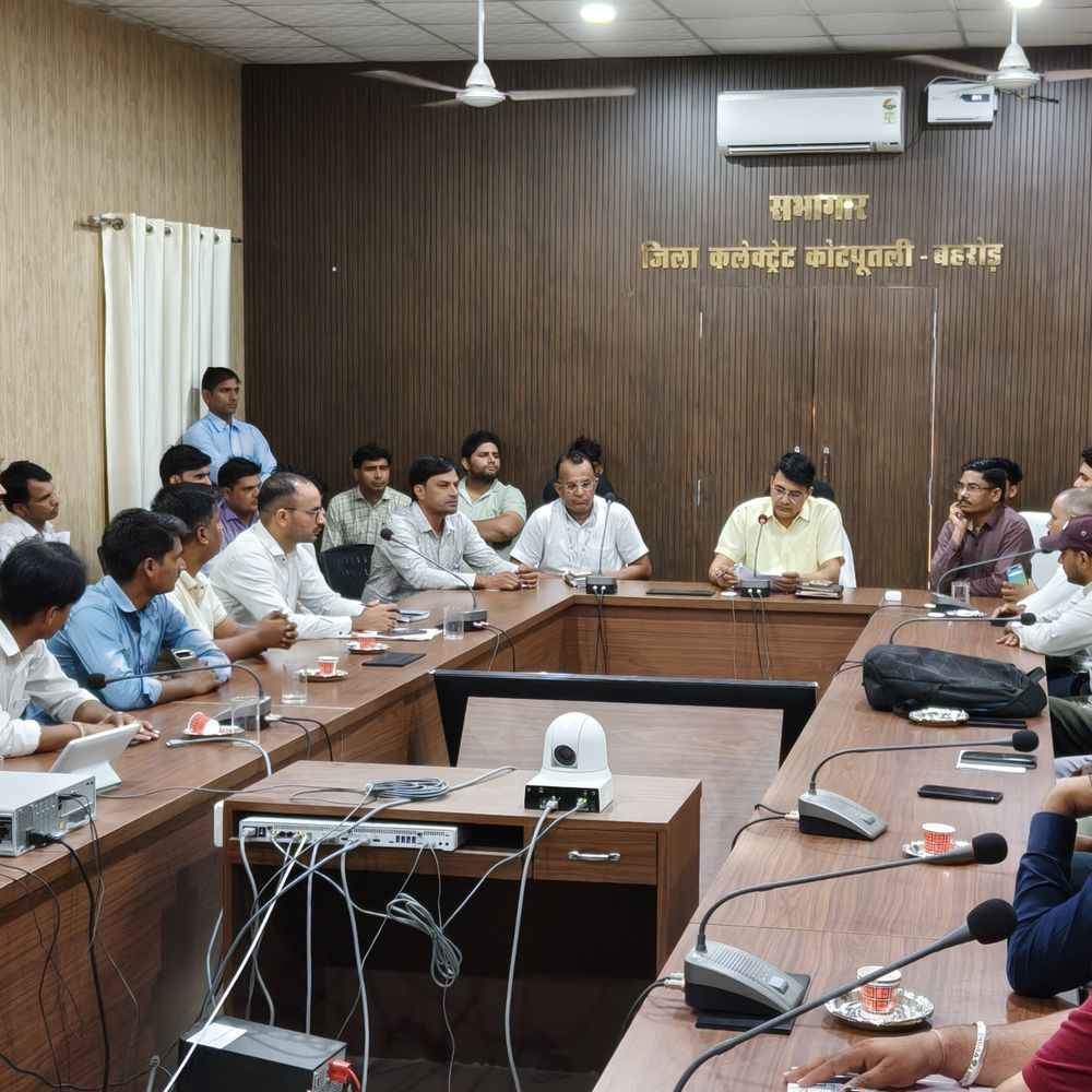 आधार सेवाओं में सुधार के लिए ऑपरेटर्स को दिया प्रशिक्षण:आधार अपडेट और नामांकन की प्रक्रिया समझाई, तय पैमाने से ज्यादा शुल्क लेने पर होगी कार्रवाई