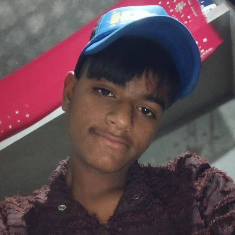 9 जून के सड़क हादसे में घायल किशोर की मौत:बदायूं में ट्रक की टक्कर से घायल नाबालिग ने इलाज के दौरान गई जान