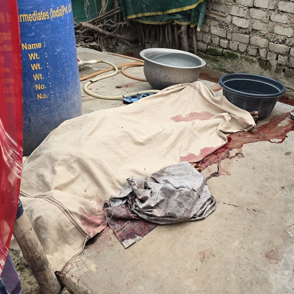 बिलासपुर में चापड़ से काटा पत्नी का गला:कैरेक्टर पर करता था शक, दूसरे लोगों से बातचीत करने पर विवाद, फिर कर दी हत्या