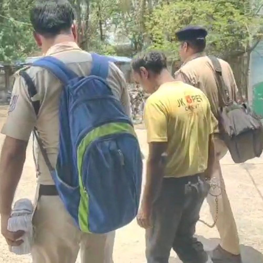 दीवार विवाद में हथौड़ी मारकर चाचा का किया मर्डर:  नरसिंहपुर में अस्पताल में छत से गिरने का बहाना बनाया, आरोपी भतीजा गिरफ्तार – Narsinghpur News