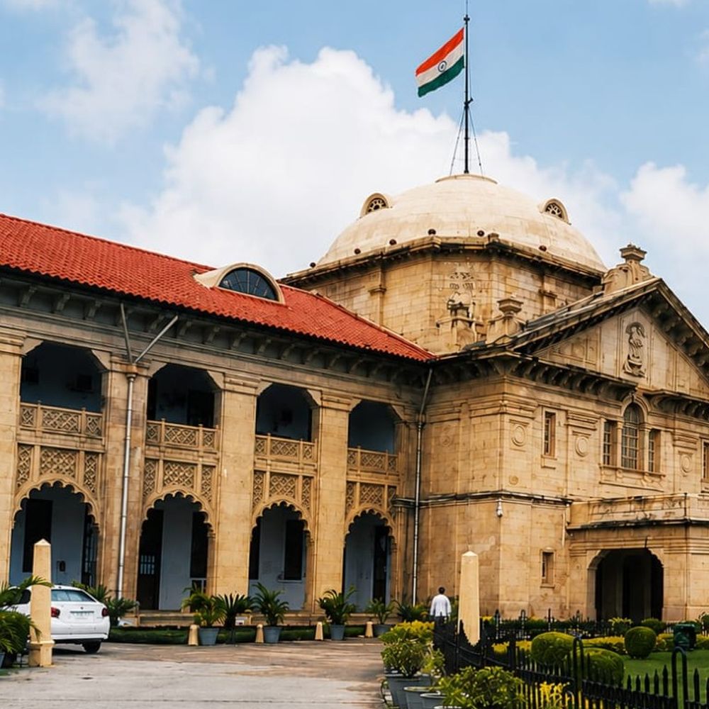 आउटसोर्सिंग कर्मचारी पर लगे एक लाख रुपए हर्जाने पर रोक:अपील पर राज्य सरकार व विपक्षियों से कोर्ट ने मांगा जवाब