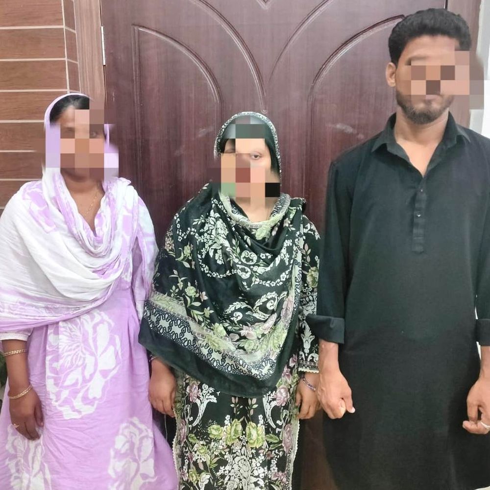 लखनऊ स्टेशन पर फर्जी टिकट रैकेट का खुलासा:नाम बदलकर बनाए गए टिकटों पर यात्रा कर रहे तीन यात्री गिरफ्तार