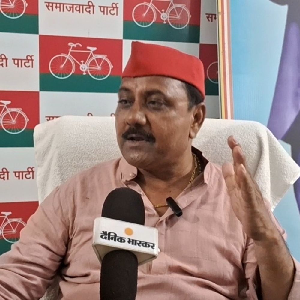 सपा सांसद का दावा- 2027 में बनेगी सपा की सरकार:इटावा में बोले- भाजपा बौखलाहट में दे रही बयान, सभी 37 सांसद अखिलेश यादव के साथ