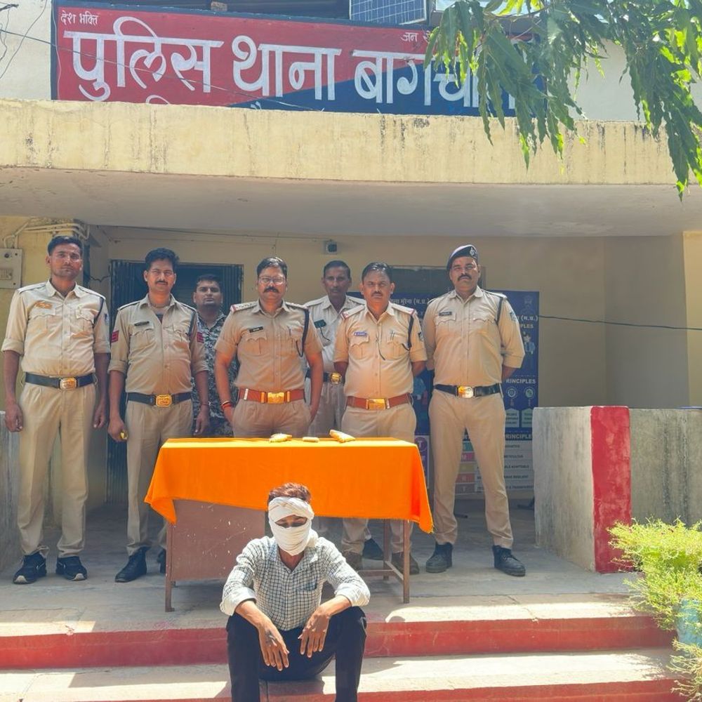 मुरैना में हथियार तस्करी करने आया युवक गिरफ्तार:  दो कट्टे और कारतूस बरामद, बेचने से पहले ही पुलिस ने पकड़ा – Morena News