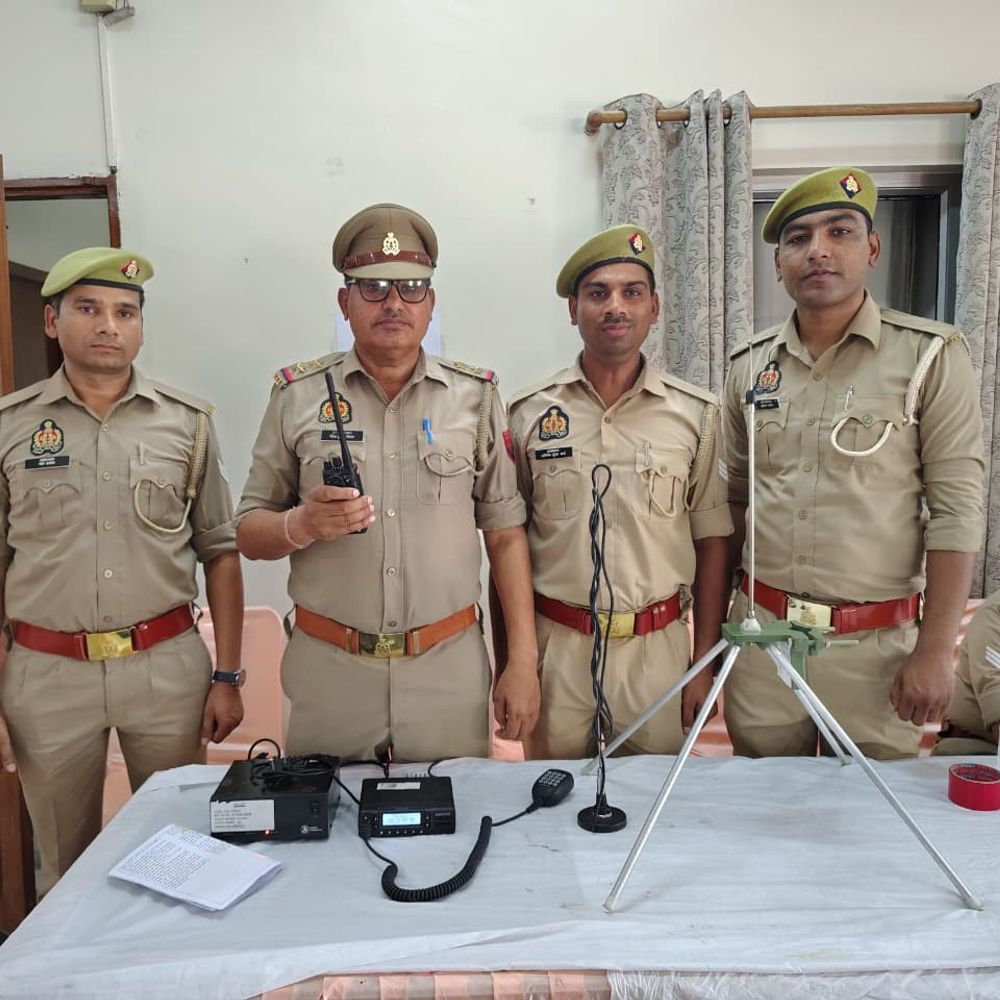 सहारनपुर में ड्रोन, AI सर्विलांस और साइबर सुरक्षा का प्रदर्शन:आधुनिक उपकरण, ड्रोन और साइबर सुरक्षा की जानकारी दी
