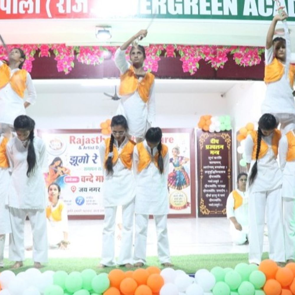 पाली में समर कैंप में 500 स्टूडेंट बने हुनरमंद:बच्चों ने दिखाई कला और शौर्य प्रतिभा, सिलाई-ड्राइंग से लेकर शस्त्र विद्या का किया प्रदर्शन
