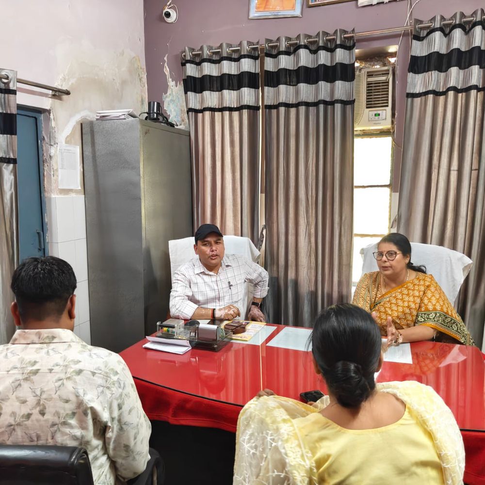 महिला आयोग सदस्या ने सीएचसी सोरों का निरीक्षण किया:टीकाकरण कार्ड न मिलने पर व्यवस्था सुधारने के निर्देश