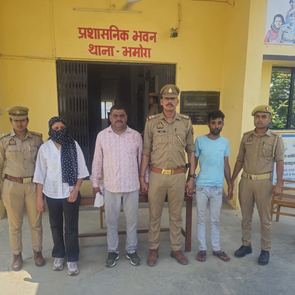 बरेली में 25 हजार का इनामी बर्खास्त सिपाही गिरफ्तार:पत्नी और साथी भी दबोचे गए, रंगदारी-धमकी के मामले में थी तलाश