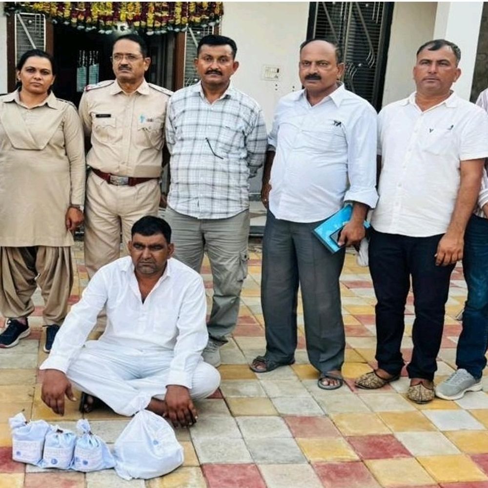 ड्रग नेटवर्क पर सर्जिकल स्ट्राइक: एक दिन में 4 ऑपरेशन:जालोर, ब्यावर और जयपुर में छापेमारी; अफीम, स्मैक और गांजा बरामद, 5 तस्कर पकड़े