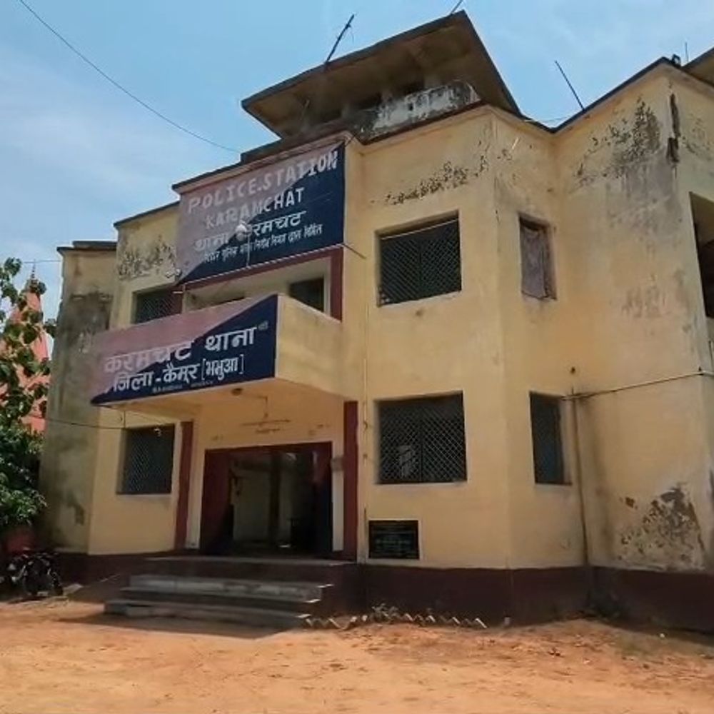 कैमूर पुलिस ने इंटरस्टेट बाइक चोर गैंग का खुलासा किया:4 चोरी की बाइक के साथ जीजा-साला गिरफ्तार, UP से चुराते थे गाड़ी