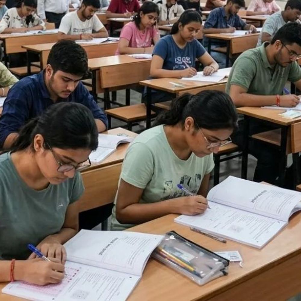 आज देशभर में मॉक ड्रिल, कल Neet-ug री-एग्जाम:22.79 लाख+ अभ्यर्थियों के लिए 2 लाख कर्मी तैनात; भारत के 551 और 14 विदेशी शहरों में सेंटर