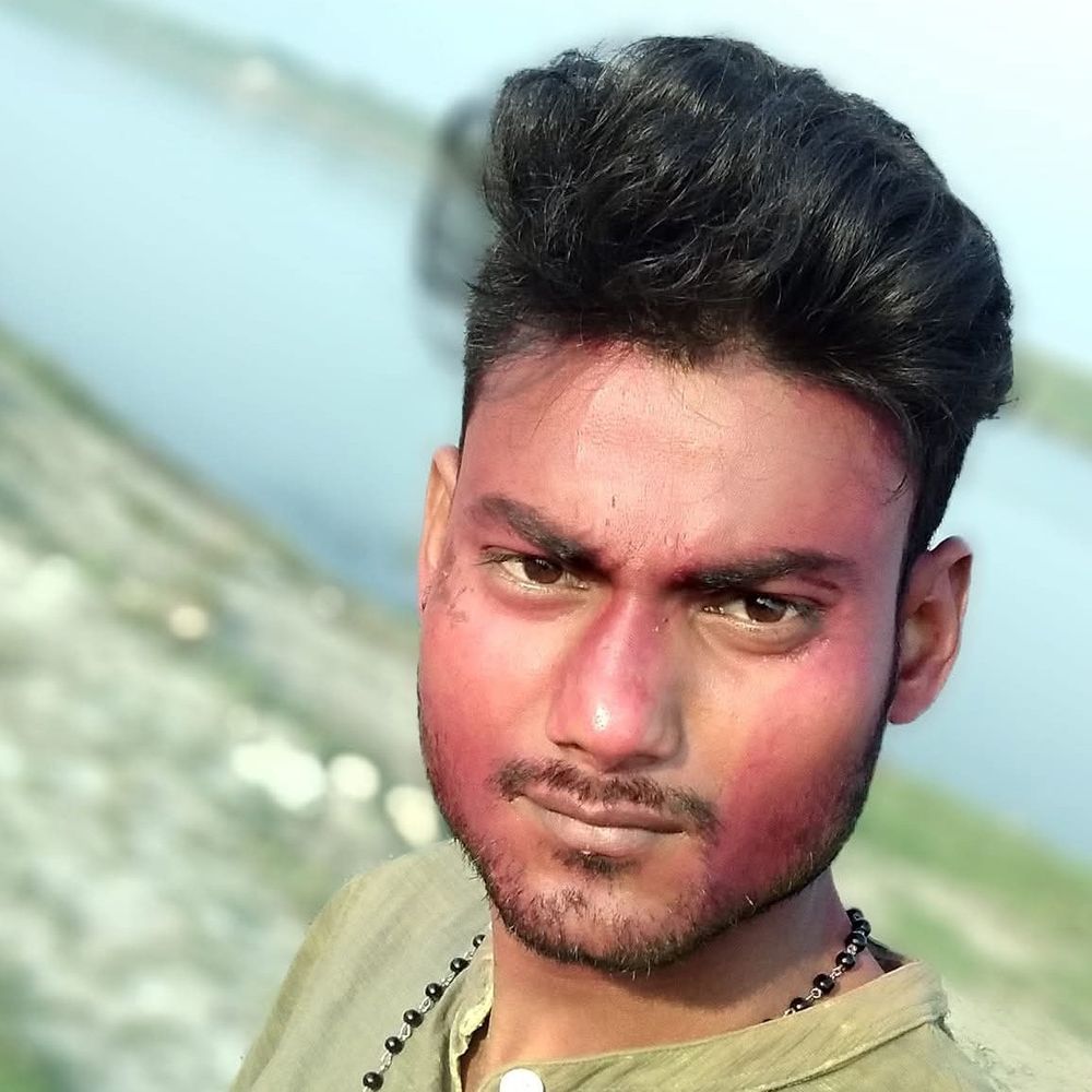 खगड़िया के मजदूर की बेंगलुरु में मौत:निर्माणाधीन भवन में काम करते समय ऊंचाई से नीचे गिरा, इलाज के दौरान तोड़ा दम