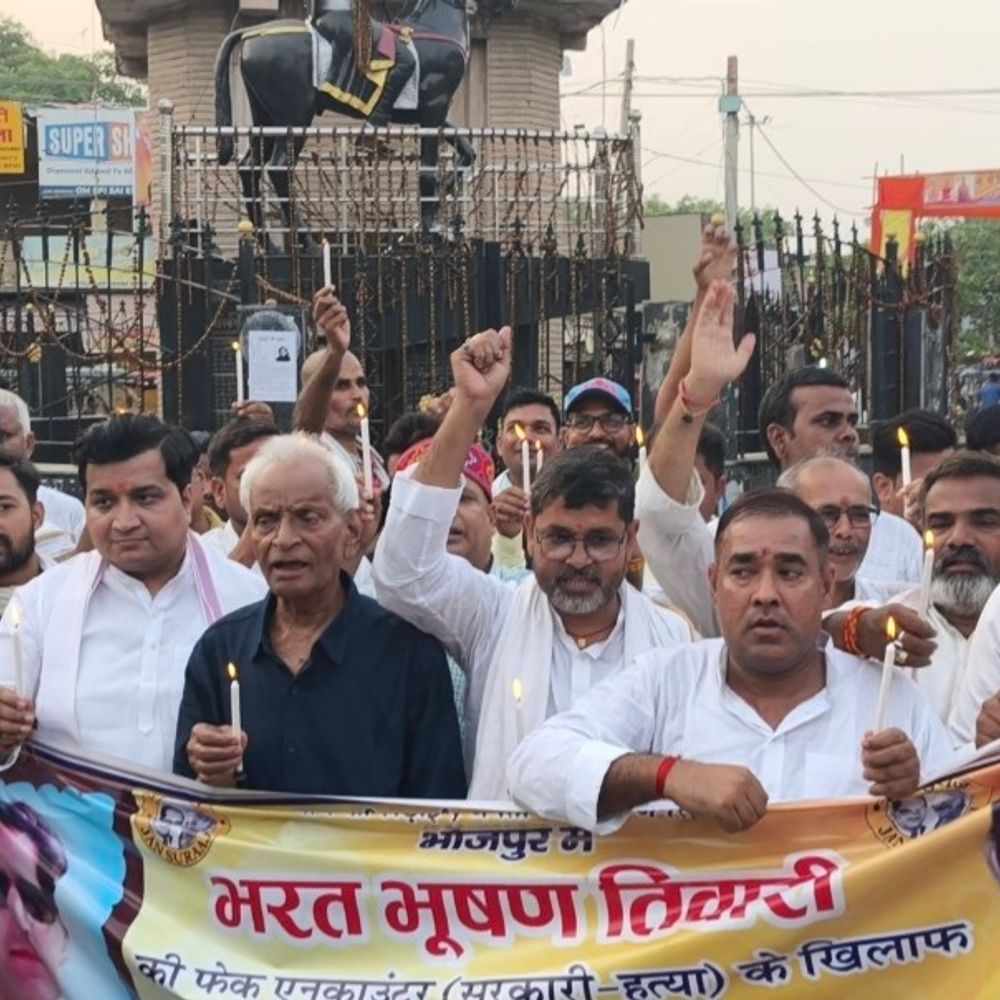 बक्सर मुठभेड़ मामले में जन सुराज ने निकाला कैंडल मार्च:एसपी-डीएसपी के निलंबन और न्यायिक जांच की मांग की