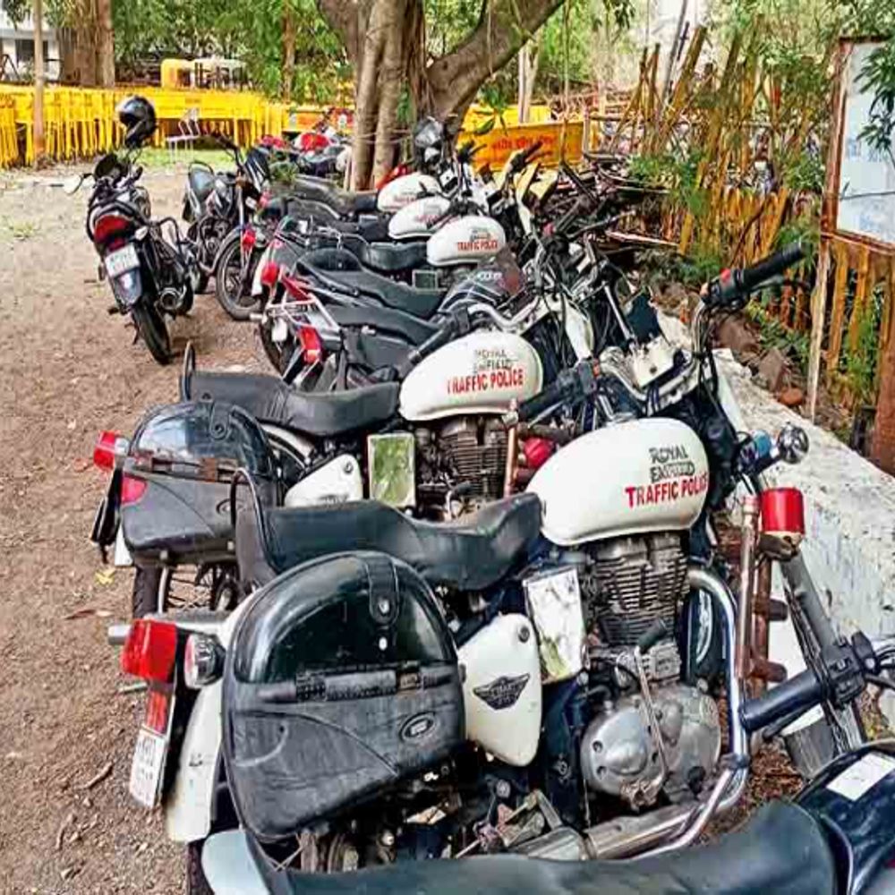 स्पेशल स्क्वाड शो पीस:सायरन-पीए सिस्टम वाली बुलेट अब आम बाइक की तरह दौड़ रहीं