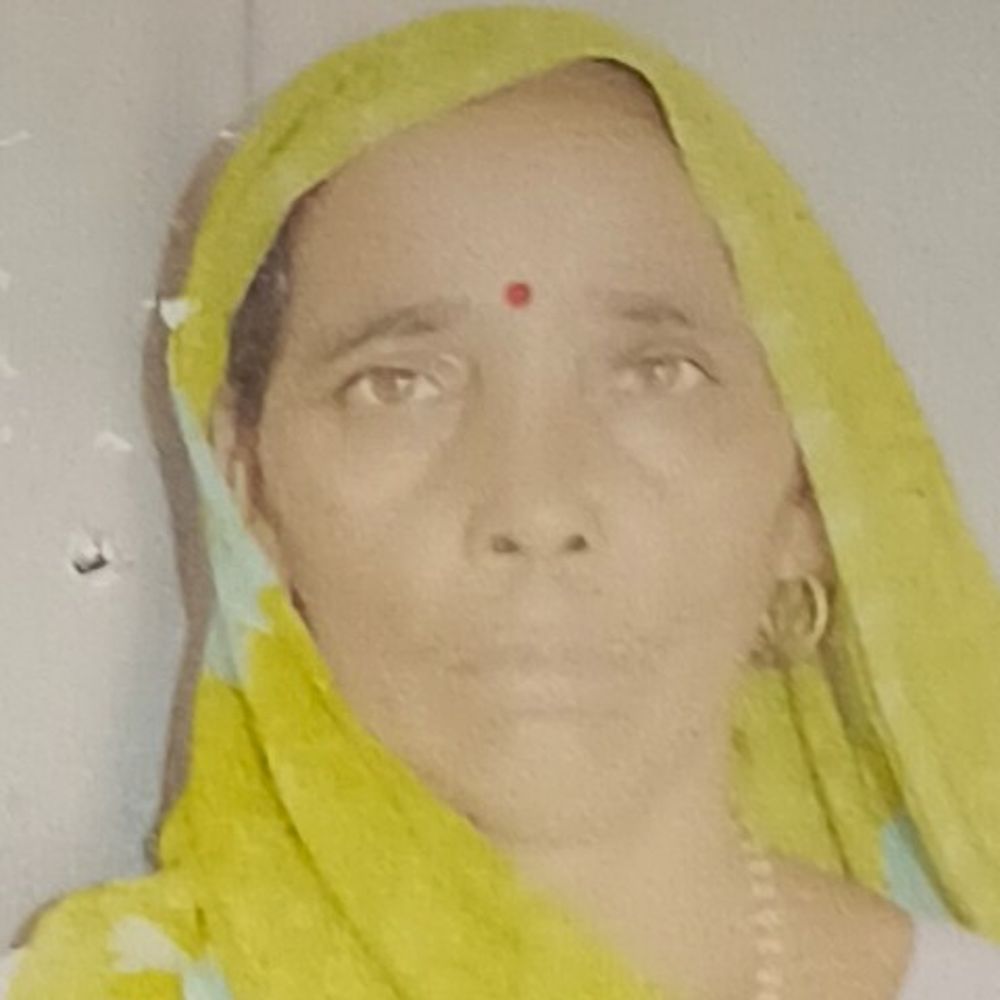झांसी में सर्विस रोड पर महिला को ट्रक ने रौंदा:चचेरी बहन की शादी में शामिल होकर पूंछ लौट रही थीं, गाड़ी छोड़कर ड्राइवर फरार