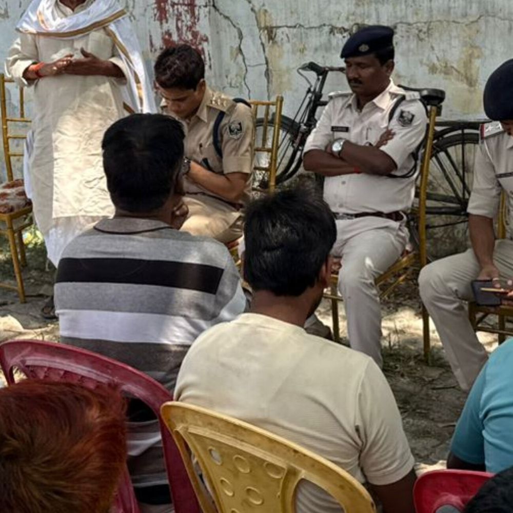 रामगढ़ के डरवन में मोहर्रम पर शांति समिति बैठक:आपसी सौहार्द और सुरक्षा व्यवस्था पर चर्चा, अफवाह फैलाने वालो से अलर्ट रहने की अपील