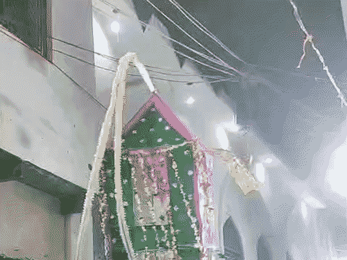 वाराणसी में उठा 352 साल पुराना मेहंदी का जुलूस:इमाम हुसैन के भतीजे कासिम को किया गया याद, चौहट्टा लाल खां में जियारत को उमड़े अकीदतमंद