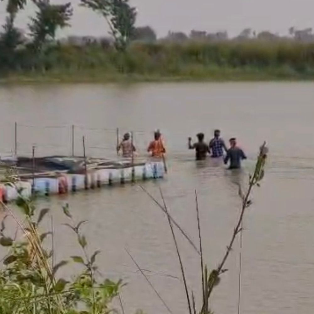 खगड़िया में मछली पकड़ने गए 45 वर्षिय व्यक्ति की मौत:नदी में मिला शव, पुलिस ने ग्रामीणों की मदद से बाहर निकाला