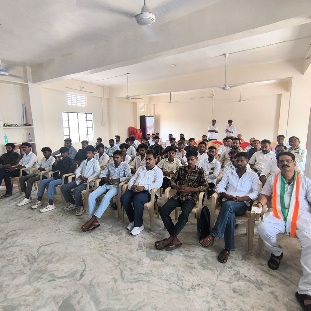 सलूंबर में कांग्रेस की युवा बैठक:शिक्षा नीति और रोजगार पर सरकार को घेरा; पेपर लीक का मुद्दा उठाया