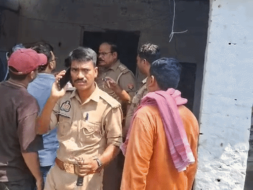 प्रयागराज में छात्रा ने रची अपहरण की झूठी कहानी:फोन पर बोली- किन्नर पकड़कर ले जा रहे हैं, GRP ने युवक के साथ आपत्तिजनक स्थिति में पकड़ा