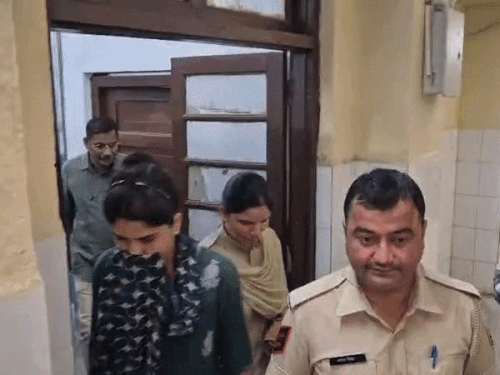 घर में सफाई का काम करने वाली महिला निकली चोर:पूछताछ में वारदात कबूली, चुराया गया सोने का कंगन व चार अंगूठी बरामद
