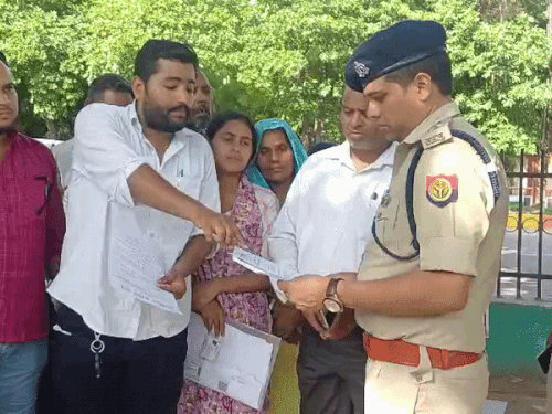 साहब! मेरा भाई अच्छा तैराक था, वह डूब नहीं सकता:वंश की मौत पर बहन ने खड़े किए सवाल, सीओ बोले- निष्पक्ष कार्रवाई होगी