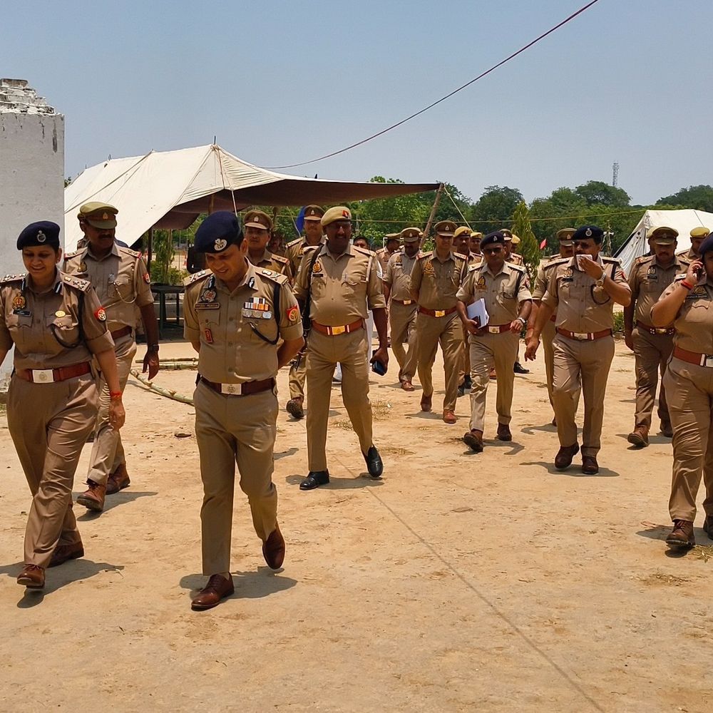 मिर्जापुर में UPP उपनिरीक्षक भर्ती की पीईटी 29-30 जून को:एडीजी पीयूष मोर्डिया ने तैयारियों का जायजा लिया, निर्देश दिए