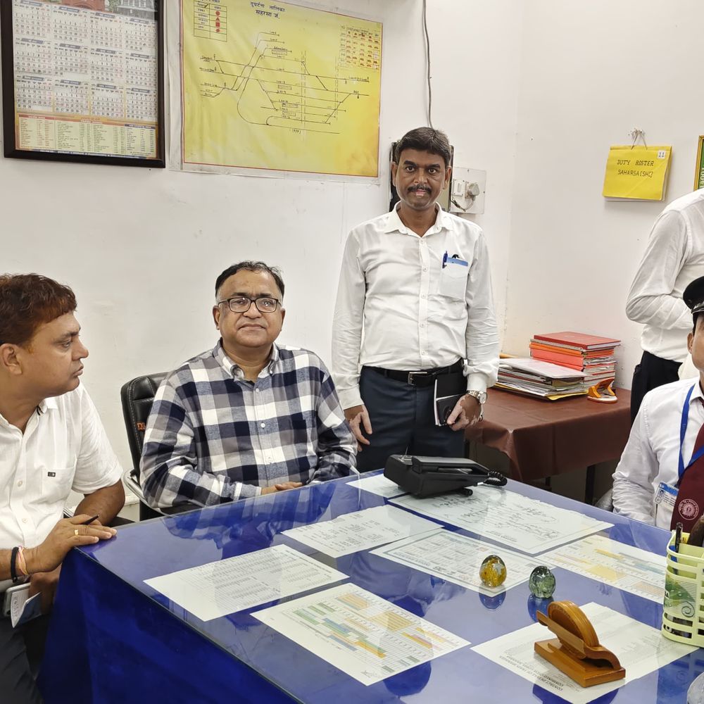 सहरसा पहुंचे पूर्व मध्य रेलवे के DRM:नाईट ट्रेन, नई रेल लाइन और डबलिंग पर दी जानकारी