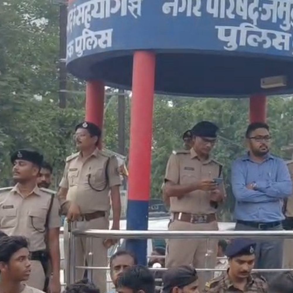 जमुई में मुहर्रम अखाड़ा जुलूस शांतिपूर्ण संपन्न:शुक्रवार के पथराव के बाद प्रशासन रहा अलर्ट