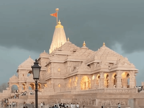 राम-मंदिर चढ़ावा चोरी में अब तक ₹79.85 लाख कैश बरामद:जेल में रात भर करवट बदलते रहे आठों आरोपी, 29 को रिमांड पर लेगी पुलिस