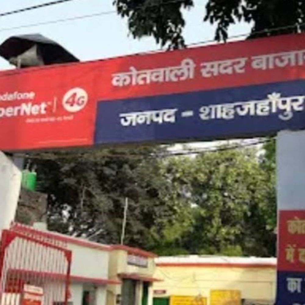 शाहजहांपुर में सौतेली मां ने बेटी को पीटा, सिर फटा:पति ने विरोध किया तो पत्नी के मायके पक्ष ने मारपीट की, FIR दर्ज