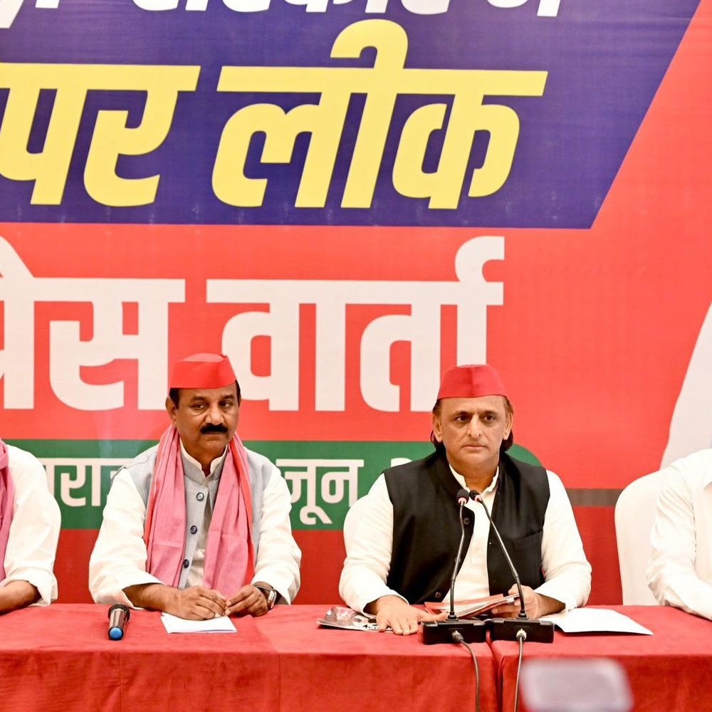 प्रयागराज में अखिलेश का पूजा पाल पर तंज:बोले- उनसे बड़े पाल नेता हमारे पास, अतीक-अशरफ हत्याकांड की जांच पर चुप रहे