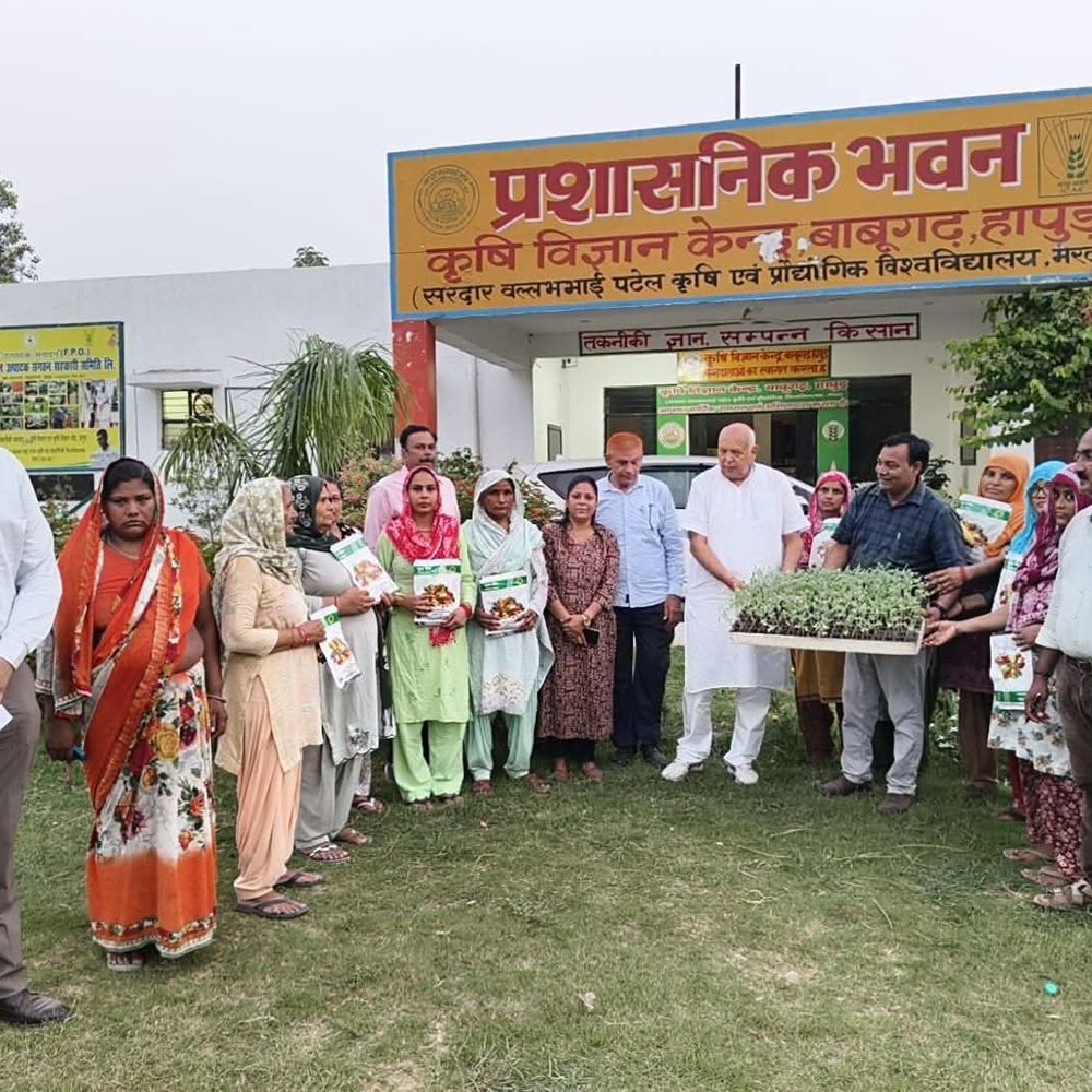 कृषि मंत्री सूर्य प्रताप शाही ने किया औचक निरीक्षण:बाबूगढ़ कृषि विज्ञान केंद्र की व्यवस्थाएं परखीं
