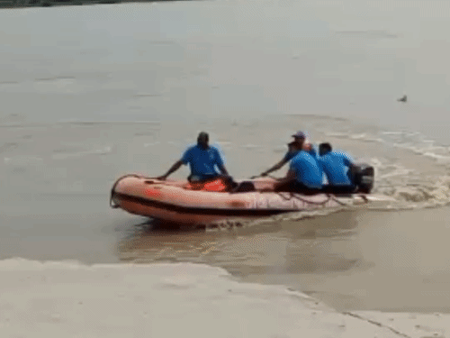 बिठूर में गंगा में डूबा युवक:उरई से अपने तीन दोस्तों के साथ नहाने आया था, दो घंटे बाद मिला शव