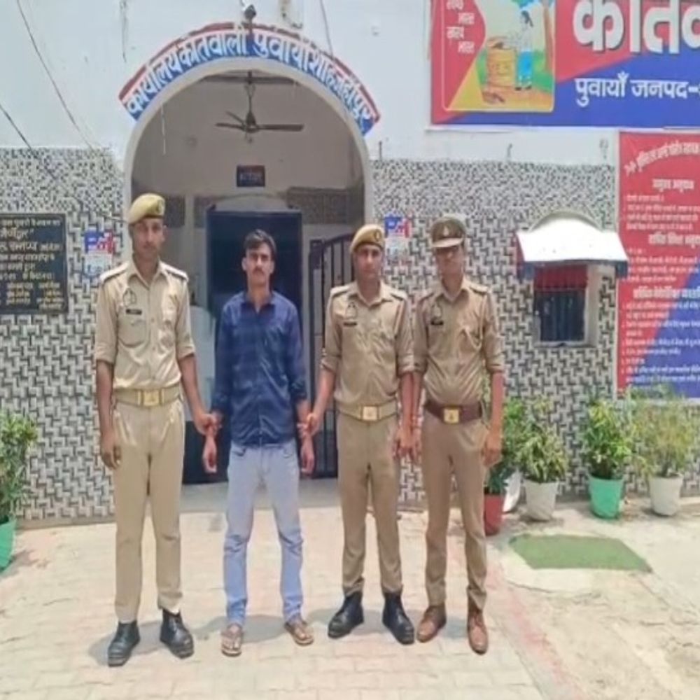 शाहजहांपुर में दबिश देने गई पुलिस पर हमला:दरोगा-सिपाही घायल, वर्दी फाड़ी, जानलेवा हमले की FIR दर्ज, दुष्कर्म का आरोपी गिरफ्तार