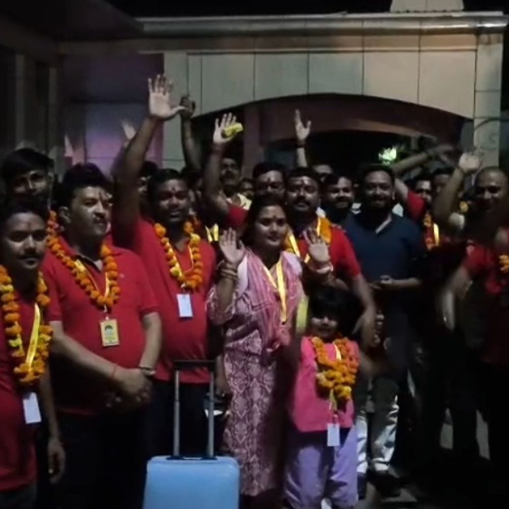 मैहर से 60 श्रद्धालु 11 दिवसीय तीर्थयात्रा पर रवाना:  मैहर के रहवासी वैष्णो देवी, अमरनाथ और मथुरा-वृंदावन के दर्शन करेंगे – Maihar News