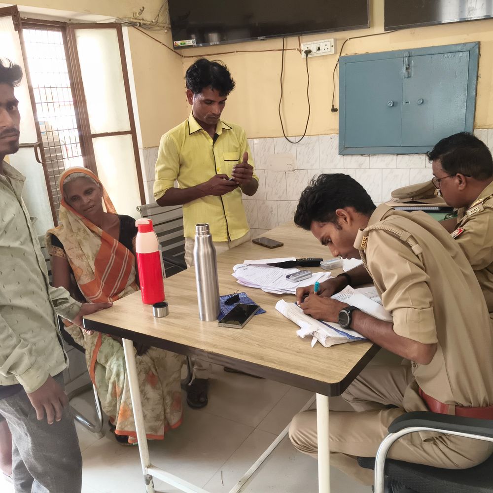 हरदोई में युवक की ट्रैक्टर की टक्कर से मौत:जयपुर से साले की शादी में शामिल होने आया था, 6 महीने के बेटे के सिर से उठा पिता का साया
