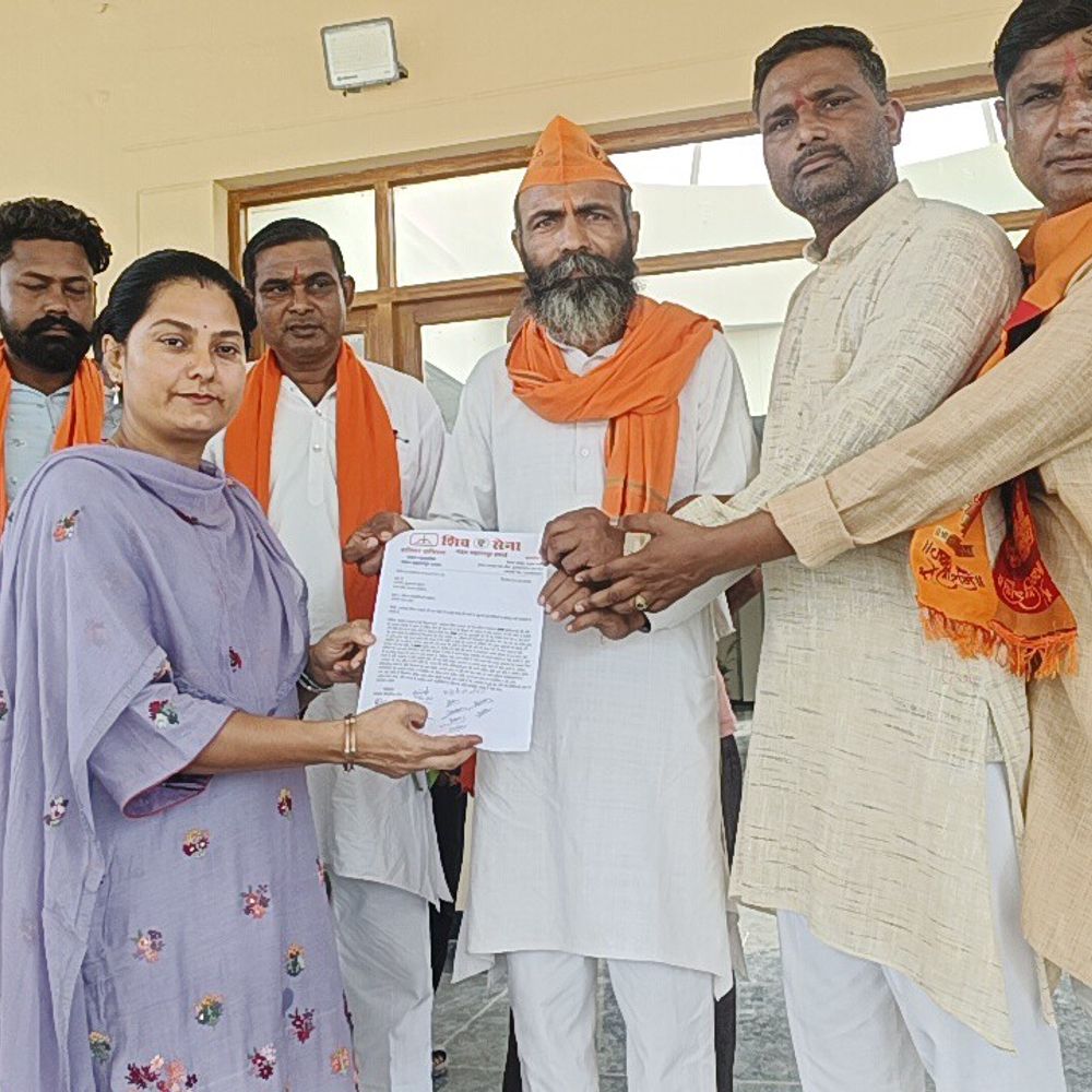 राम मंदिर चोरी प्रकरण की सीबीआई जांच की मांग:शिवसेना ने मुख्यमंत्री के नाम सौंपा ज्ञापन