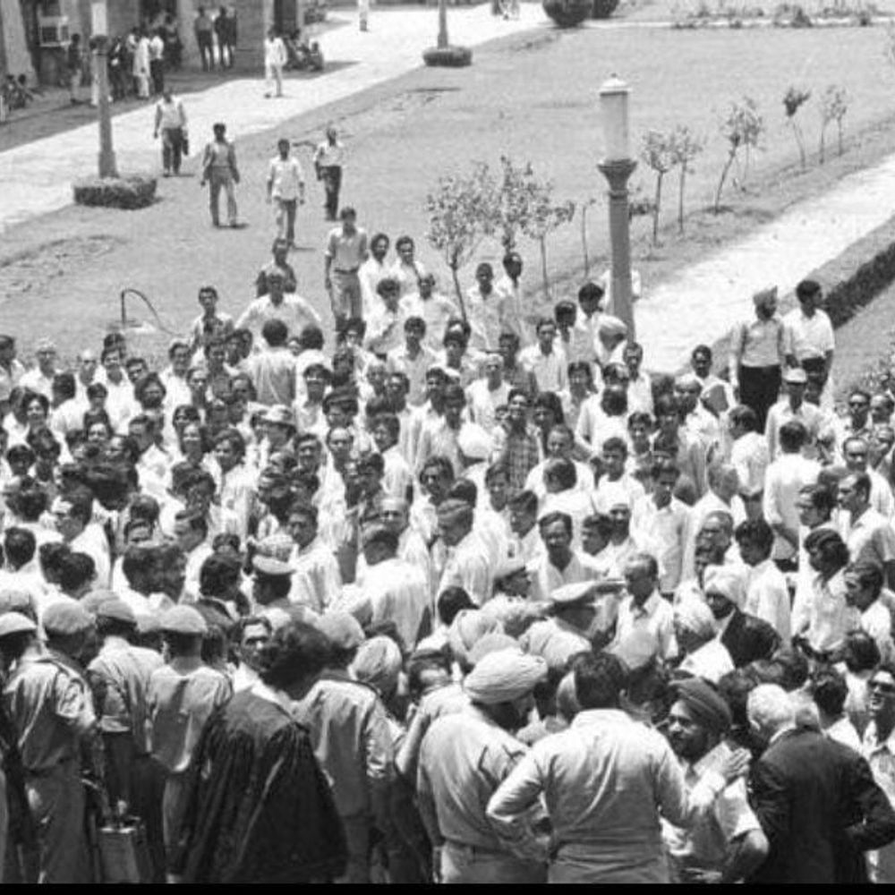 नौवीं के छात्र पढ़ेंगे देश में कैसे लगा था आपातकाल:NCERT ने सामाजिक विज्ञान के पाठ्यक्रमों में किया बदलाव, वेद व महिला भागीदारी से होंगे रूबरू