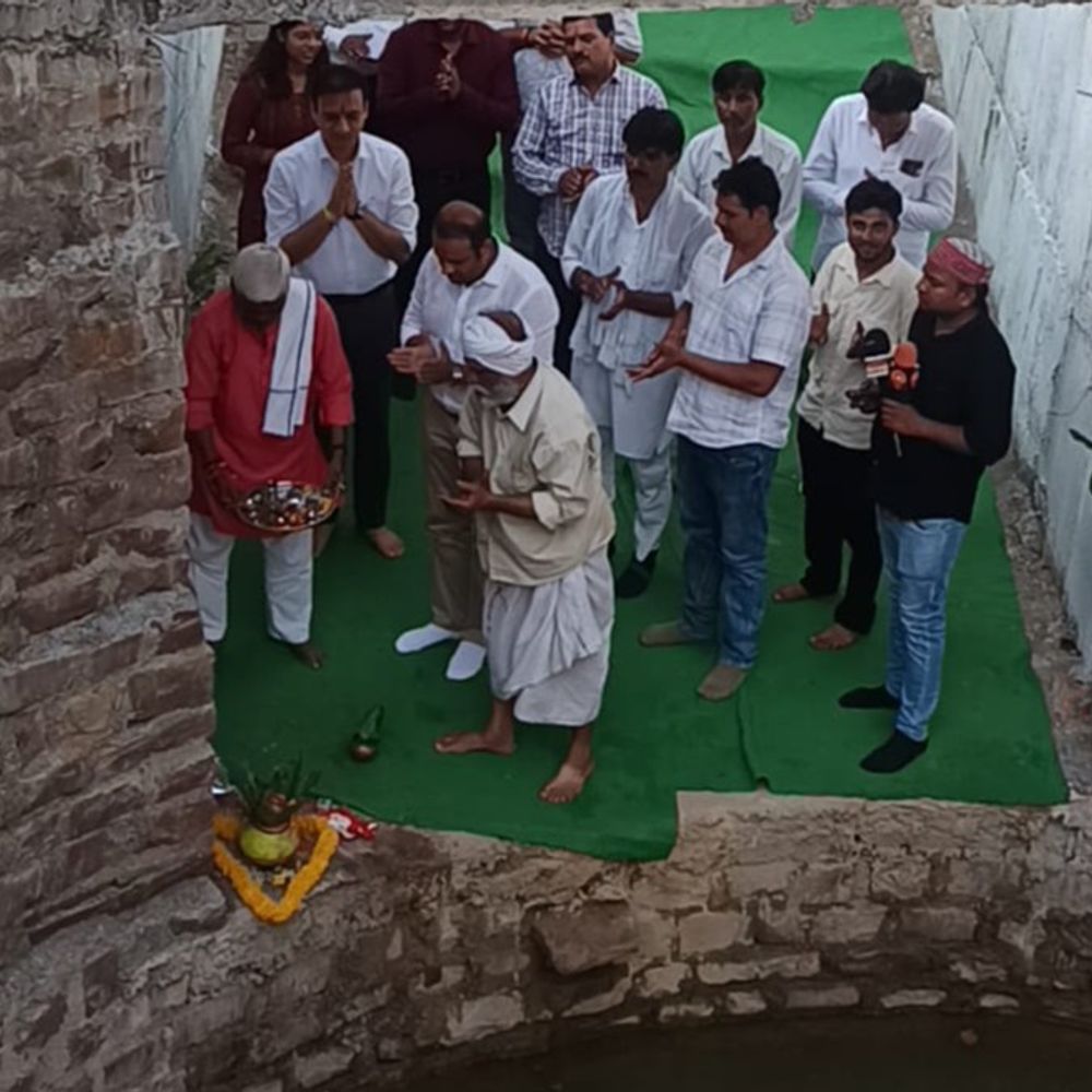 'लड़की-लड़कों की शादी न कराएं, मीटिंगों में जाते रहें':गुना विधायक पन्नालाल शाक्य बोले- कोई नेता संबंध नहीं कराता