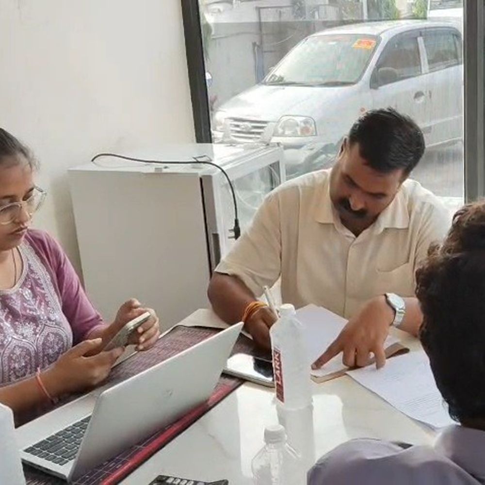 कुशीनगर HP पेट्रोल पंप को जांच में मिली क्लीनचिट:37 लीटर कार में 42.13 लीटर पेट्रोल भरने की शिकायत की थी