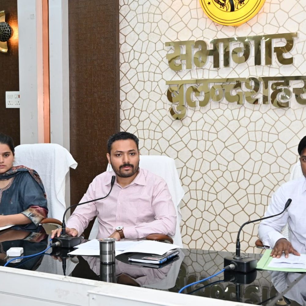 भ्रष्टाचार के खिलाफ बुलंदशहर डीएम का सख्त एक्शन:सिकंदराबाद, अनूपशहर के एसडीएम हटाए गए; जांच शुरू