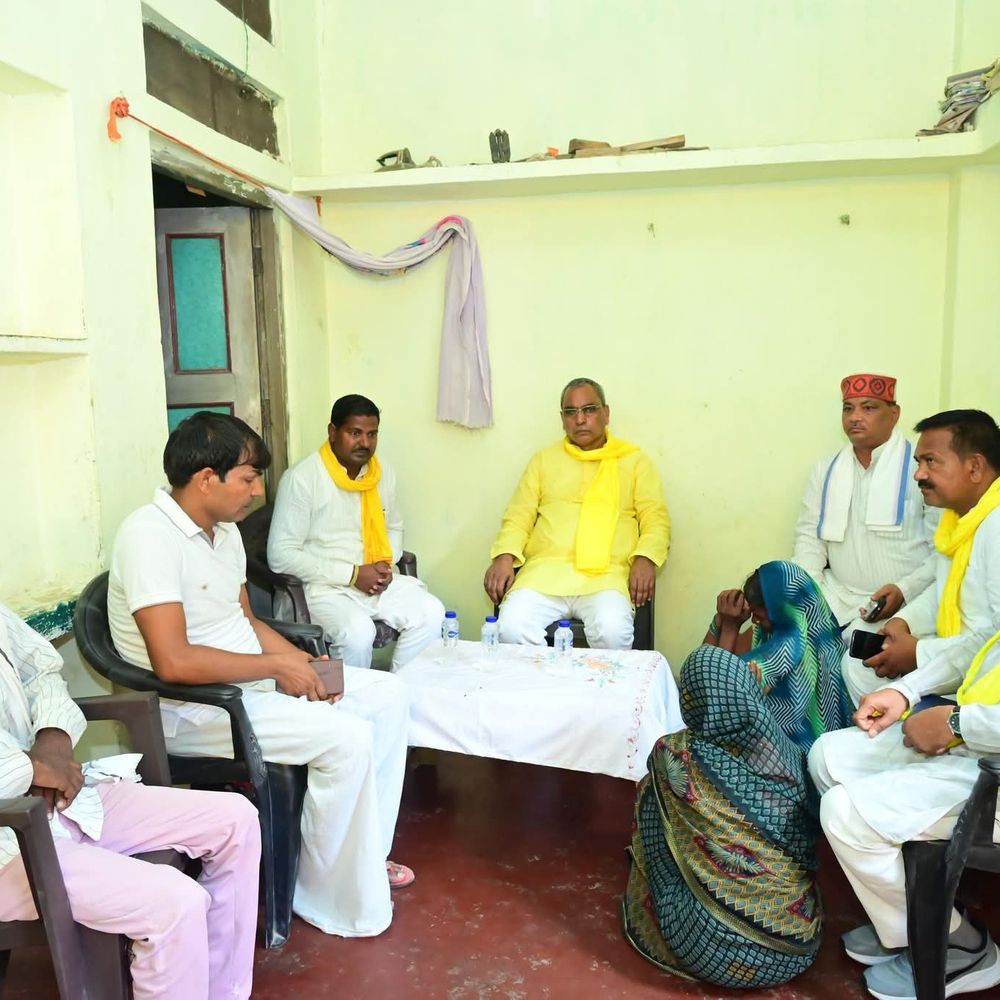 गांव-गांव पहुंच रहे मंत्री ओमप्रकाश राजभर,सियासी अटकलों का बाजार गर्म:अकबरपुर में बढ़ी राजभर की सक्रियता, गठबंधन में सुभासपा सीट पर कर सकती है दावा
