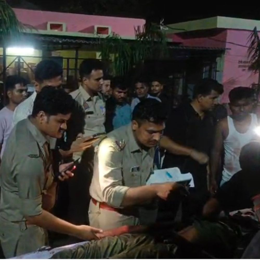 रायबरेली में छात्र की संदिग्ध मौत:छत पर मिला शव, गले पर फंदे के निशान, पुलिस जांच में जुटी