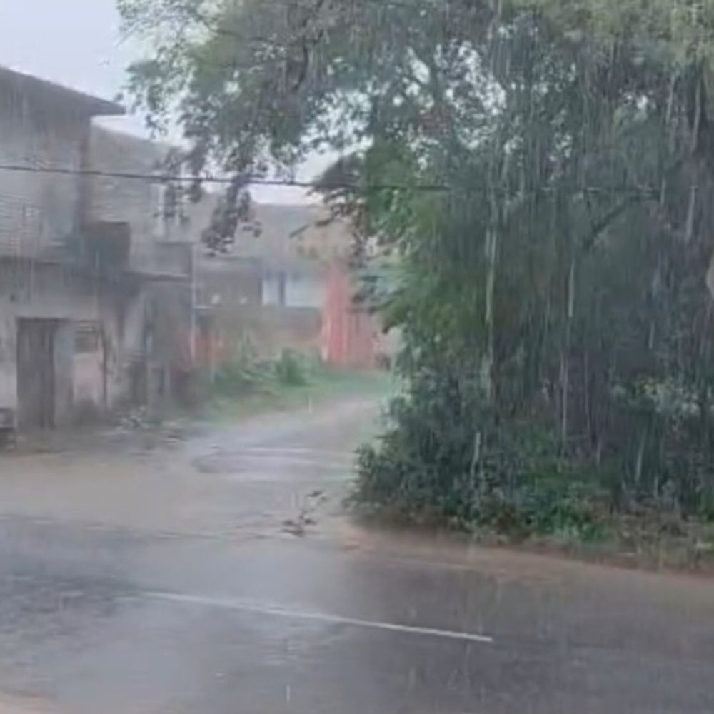 सुल्तानपुर में तीसरे दिन भी कई क्षेत्रो में बारिश:रात को हल्के तूफान और वर्षा का ऑरेंज अलर्ट, आकाशीय बिजली गिरने की भी संभावना