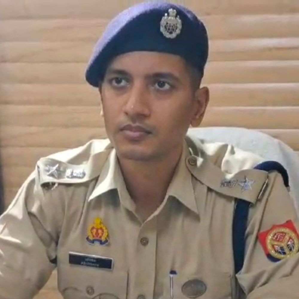 बिजनौर एसपी अभिषेक झा ने किए तबादले:कई थाना प्रभारियों के कार्य क्षेत्र में फेरबदल, बेहतर कानून-व्यवस्था के लिए कदम