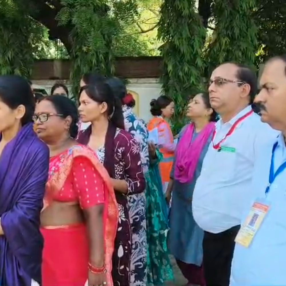 प्रतापगढ़ टीईटी, दूसरे दिन 1112 अभ्यर्थी परीक्षा से अनुपस्थित रहे:आज 18 केंद्रों पर कड़ी सुरक्षा के बीच तीसरे दिन की परीक्षा जारी