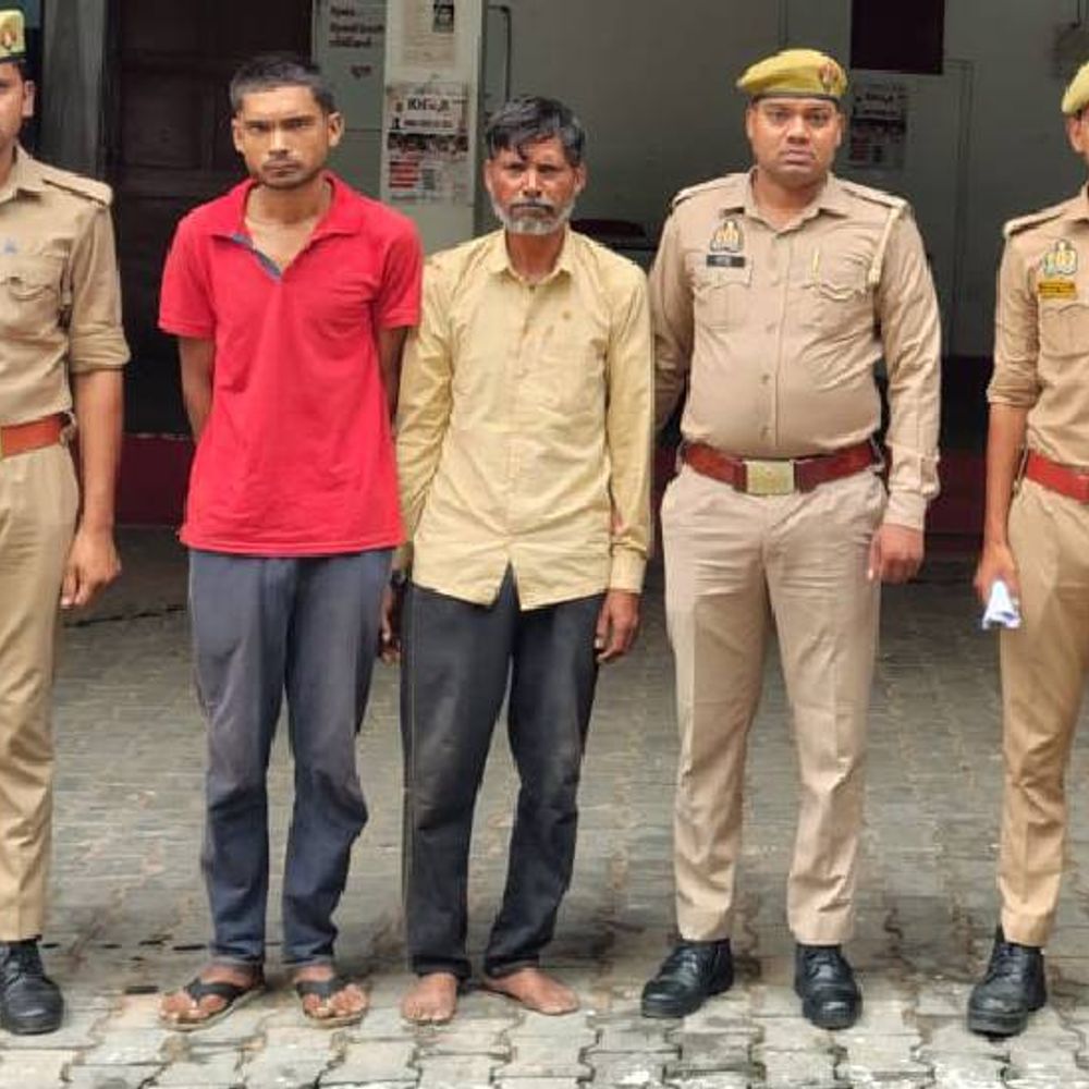 झांसी में चोरी के 2 आरोपी मुठभेड़ में अरेस्ट:पुलिस ने घेरा तो गोली चलाने लगे, 2 दिन पहले 3 दुकानों को निशाना बनाया था