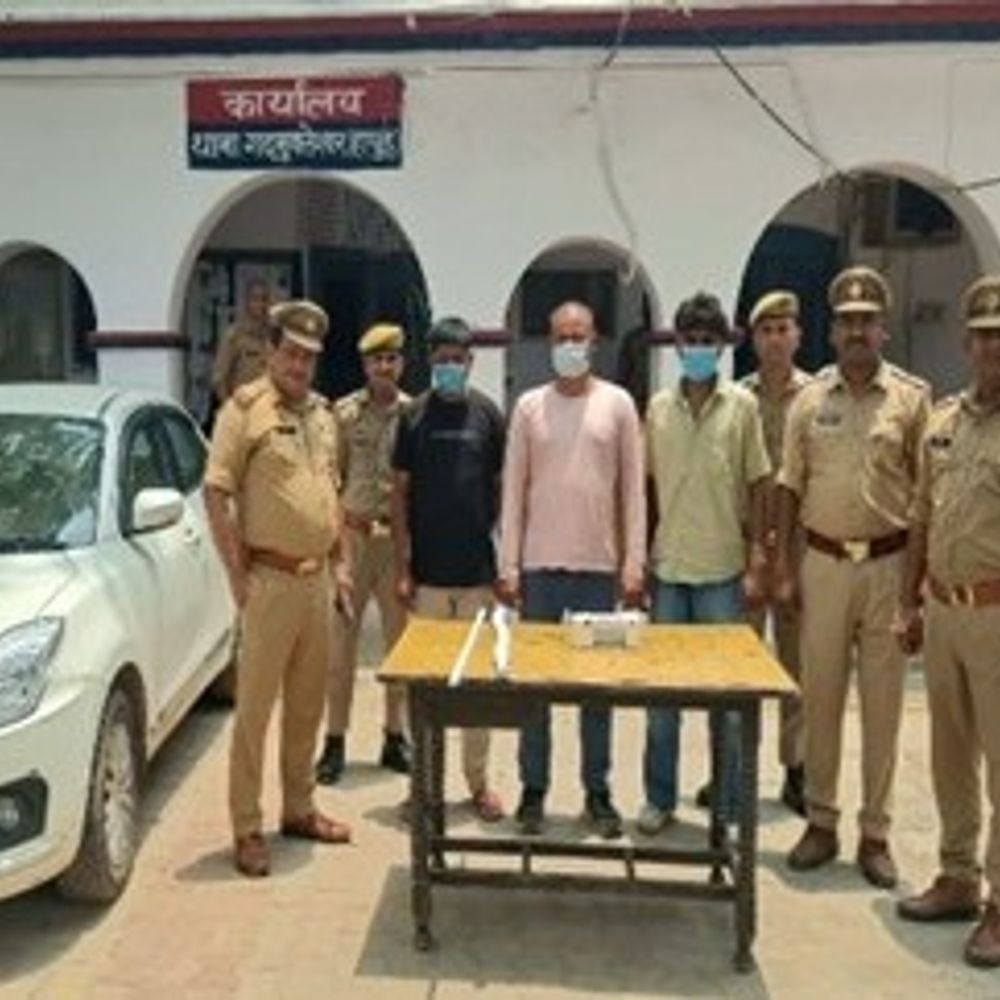 दो लाख रुपए उधार के विवाद में युवक की हत्या:हापुड़ में पुलिस ने 3 आरोपी किए गिरफ्तार, 29 जून को लोहे की रॉड से पीटकर मार डाला था