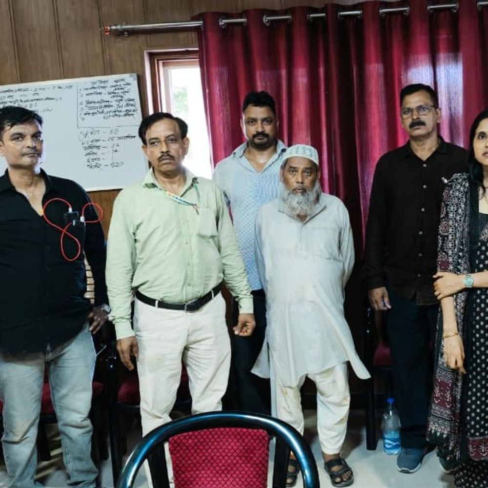 बाराबंकी में नकली चाय बनाने वाले कारोबारी के घर छापेमारी:800 किलो रंगी चाय पत्ती जब्त, STF और FSDA ने की कार्रवाई, एक पर केस दर्ज